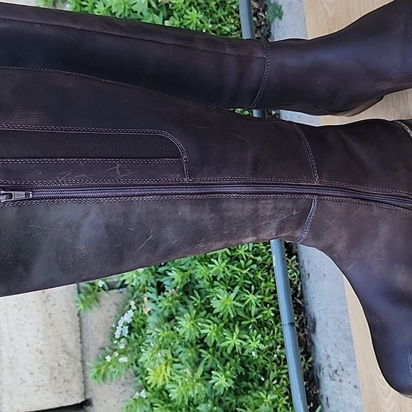 Clarks Women’s Brown Distressed Leather Buckled Boo Size 9.5 - Picture 8 of 13